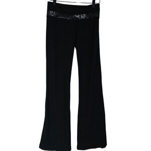 Lululemon Black Flare Yoga Pants Athletic Activewear Size‎ 4